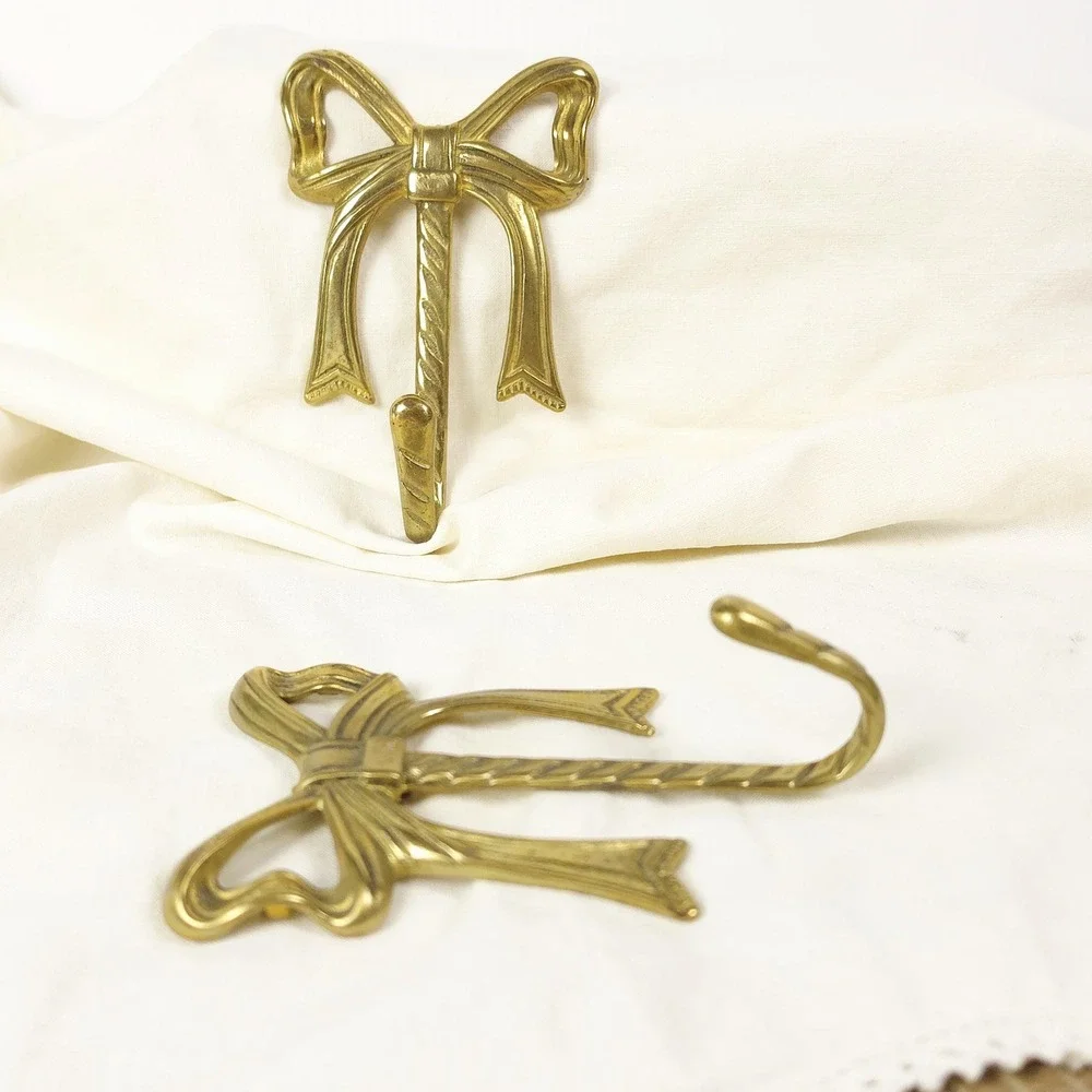 Set of 2 Vintage Brass Bow Wall Hooks House Of Lloyd Cottage, 4.5